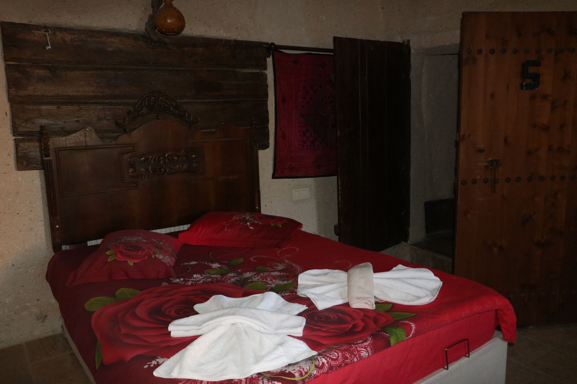 Crazy Horse Pension Ortahisar Bagian luar foto